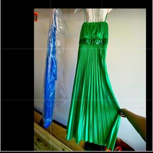 Prom dress, never altered worn 1x, size small